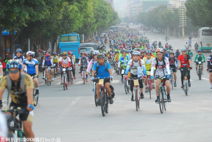 ĥ200KM1.jpg