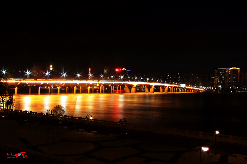 IMG_7843B.jpg