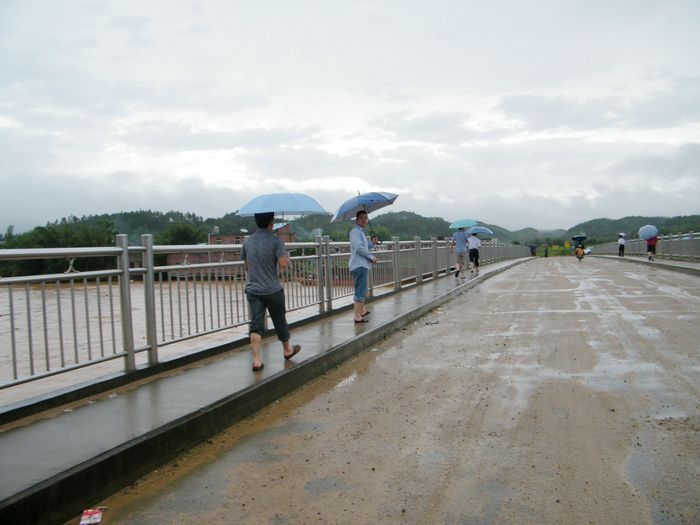 Ƭ 010.jpg