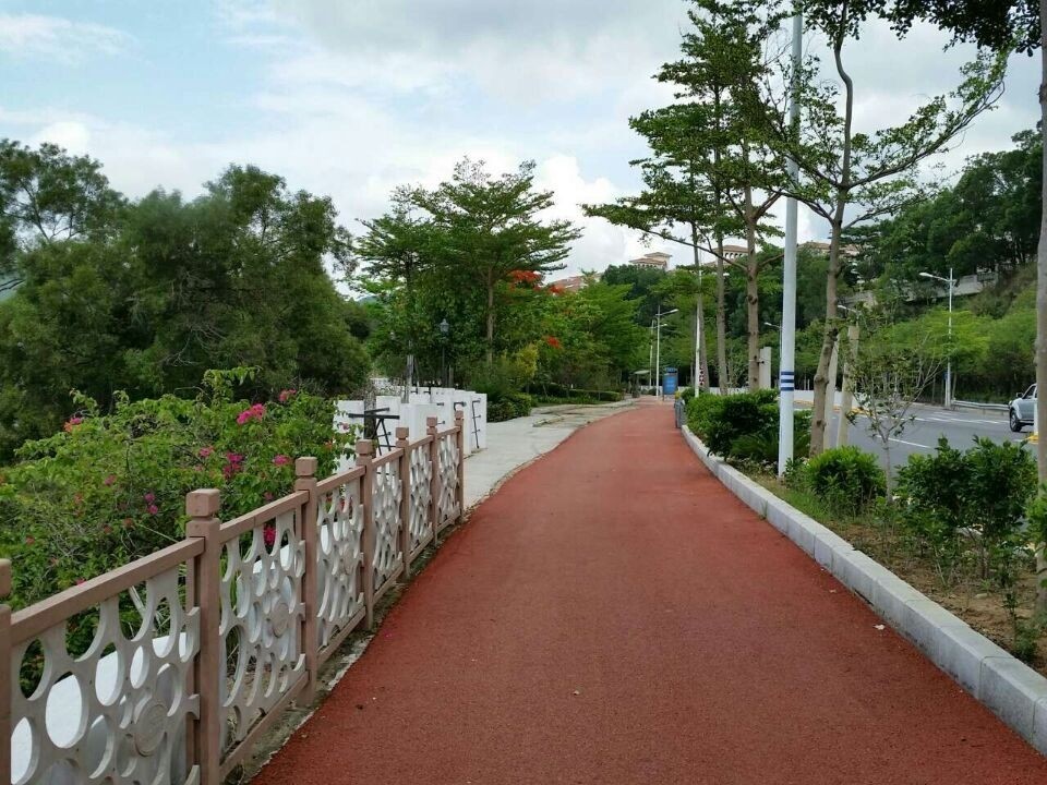 152840amphs0zj0hkzhfut_jpg_thumb.jpg