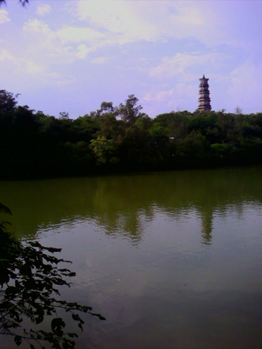 20070929_8987504ab0b74147bd33kmRTjbLJYayq.jpg