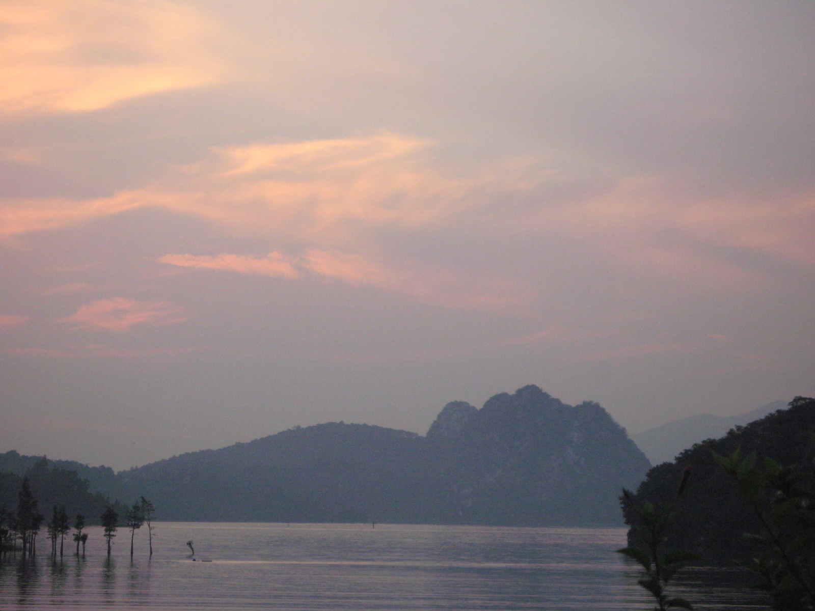 Ƭ 042.jpg