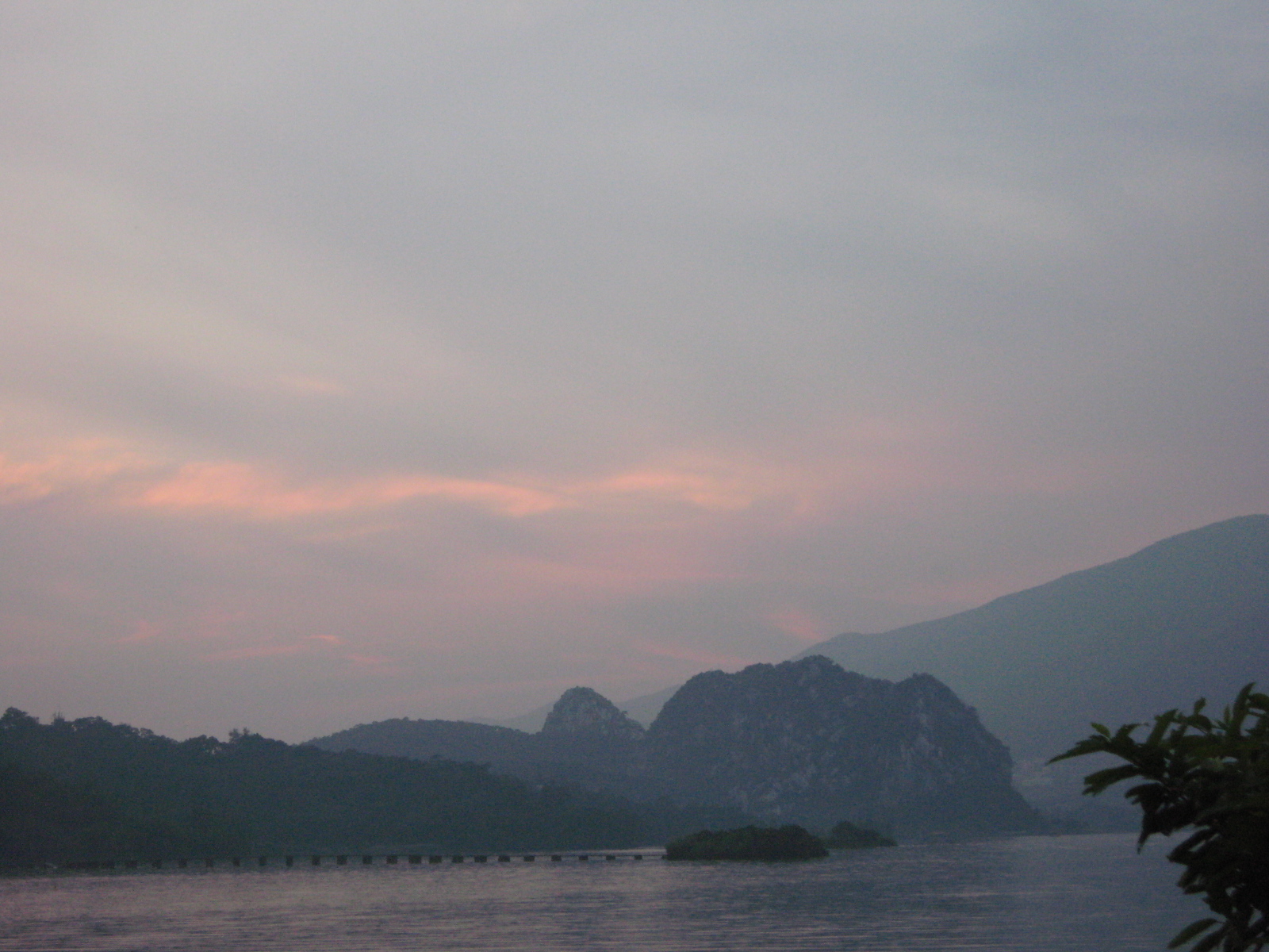 Ƭ 045.jpg