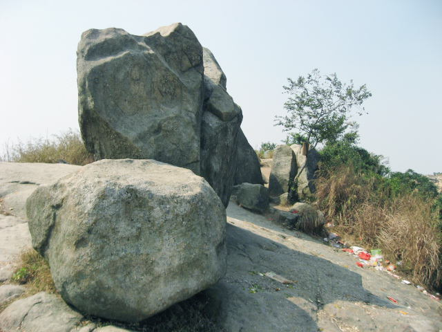 Ƭ 052.jpg