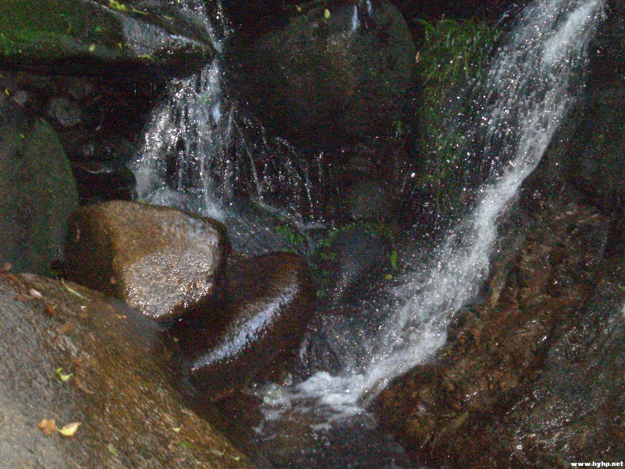 Ƭ 048.jpg