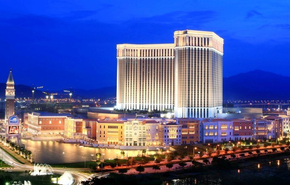 Vanetian Macao..jpg