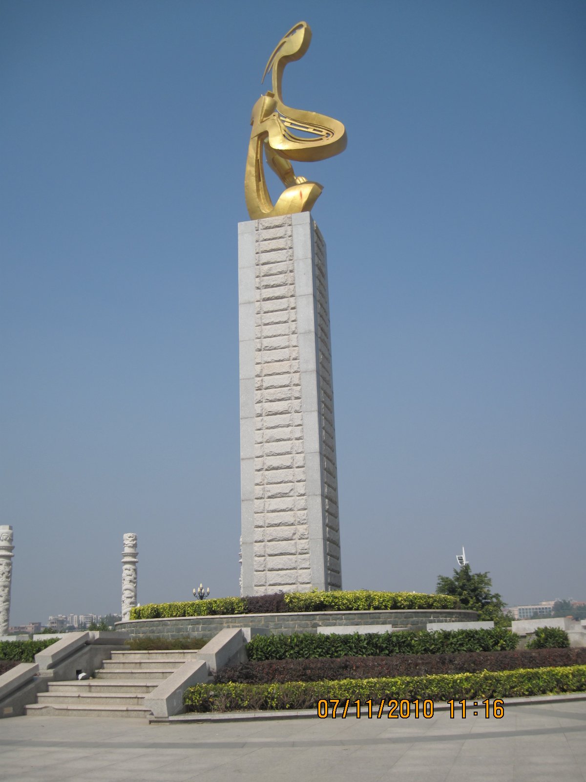 Ƭ 064.jpg