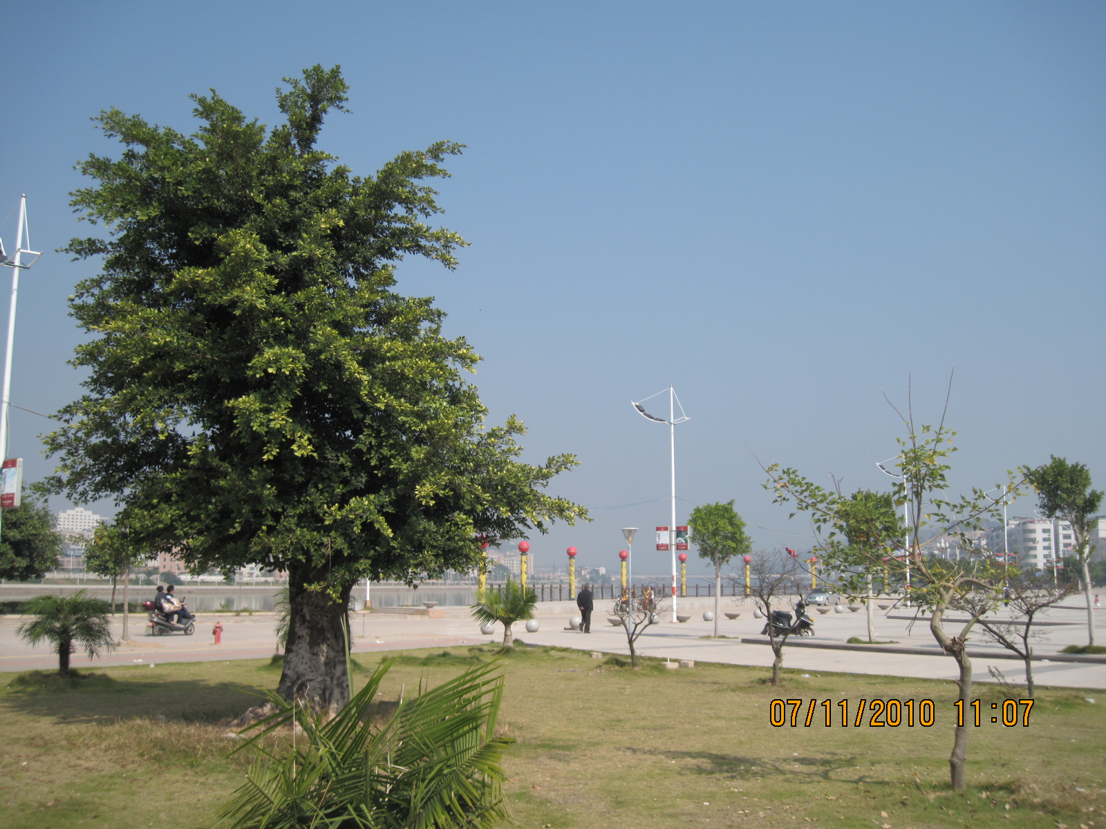 Ƭ 023.jpg
