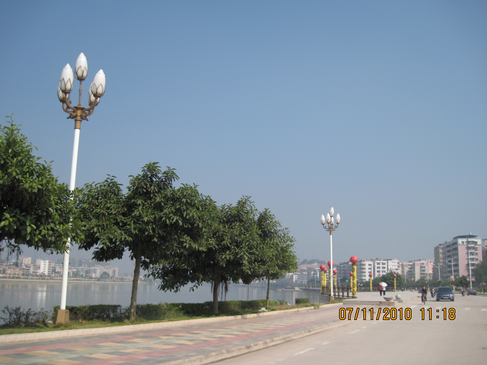 Ƭ 073.jpg