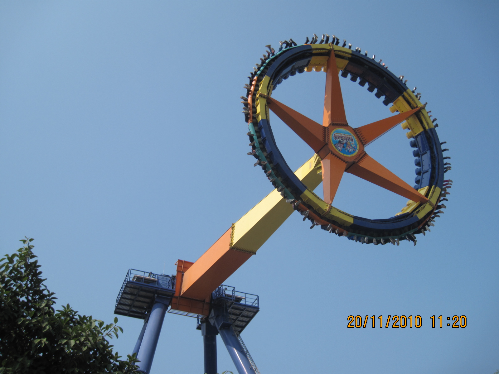 Ƭ 082.jpg