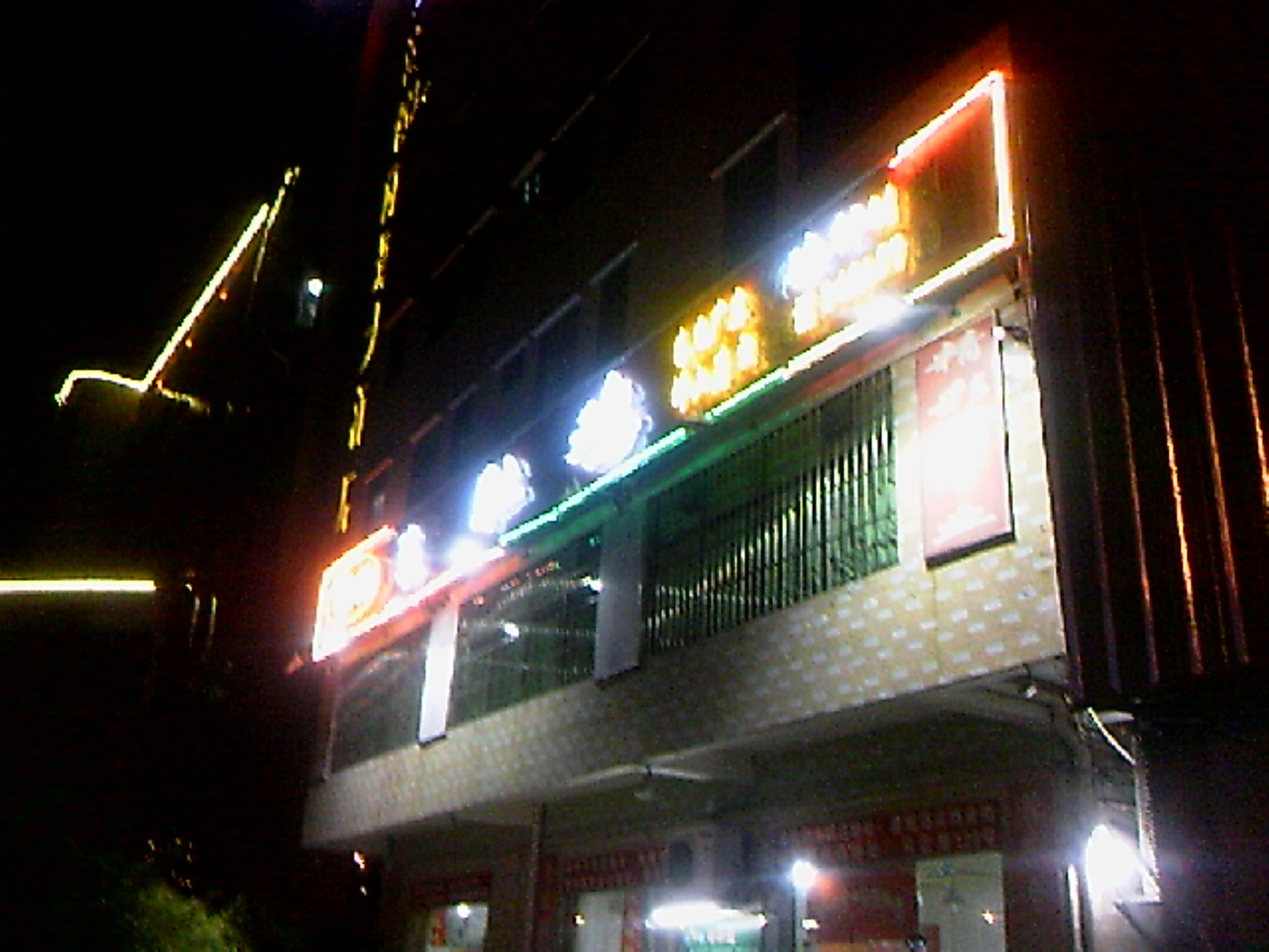 110830A016.jpg