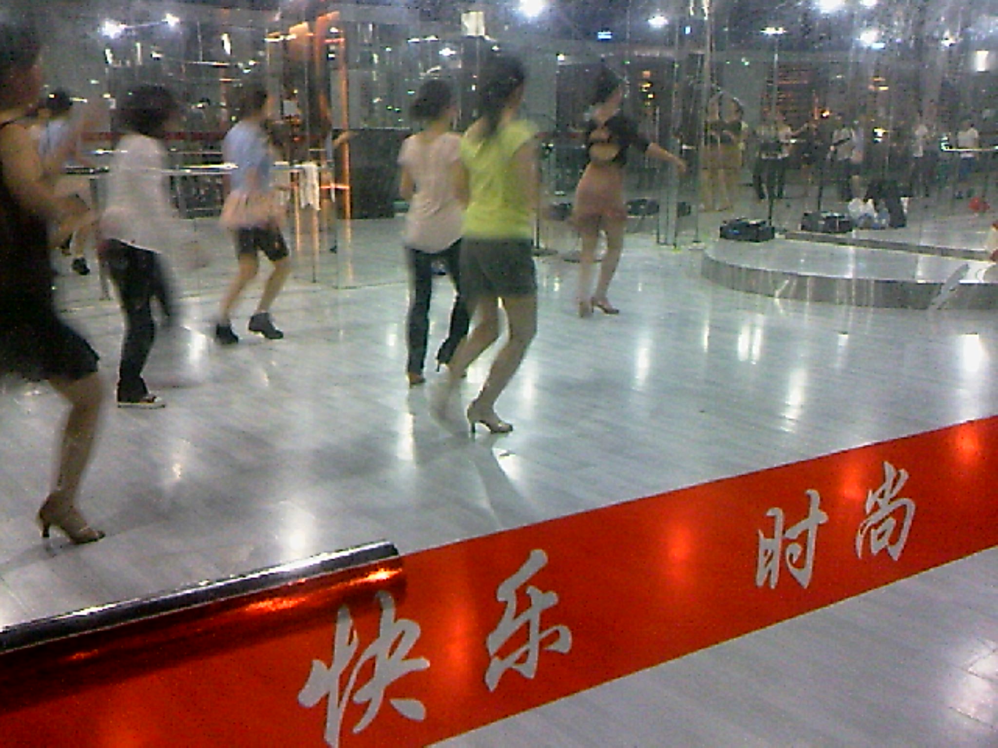 111008A002.jpg